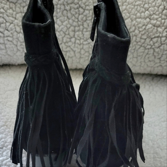 Heather black fringe ankle boots size 8 ( NWB) - Picture 3 of 5